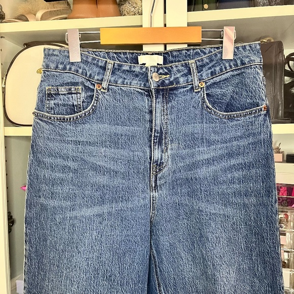 H&M Medium Blue Wash Slightly Cropped Jeans Size 10 - Picture 3 of 9